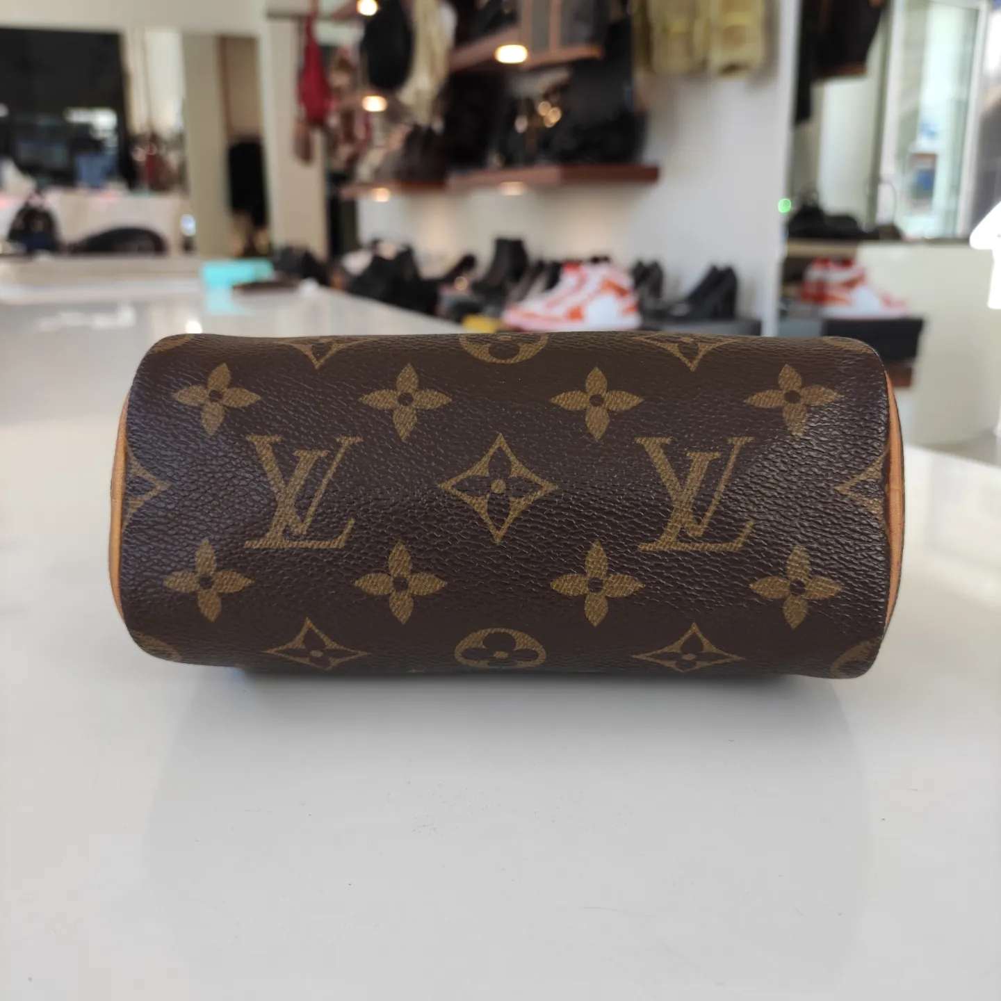 Louis Vuitton nano Speedy in tela monogram e finiture in vacchetta