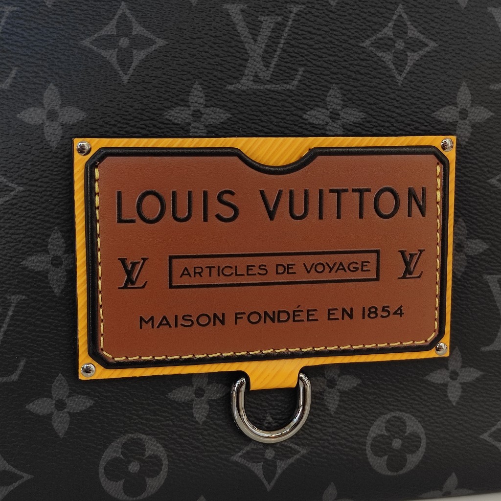 Borsa Louis Vuitton Tuileries in tela monogram e finiture in pelle – Easy  Luxury – Borse usate di Lusso