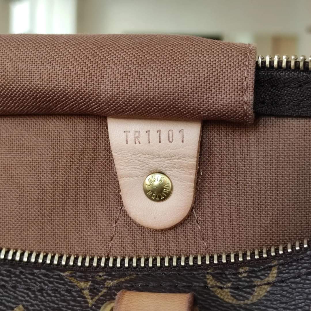 Bauletto monogram speedy 35 LOUIS VUITTON con Lucchetto e chiavi In ottime  condizioni #louisvuittonbag #louisvuitton #keceluxury - KECÉ il negozio  dell'usato - Infernetto casalpalocco Roma Roma