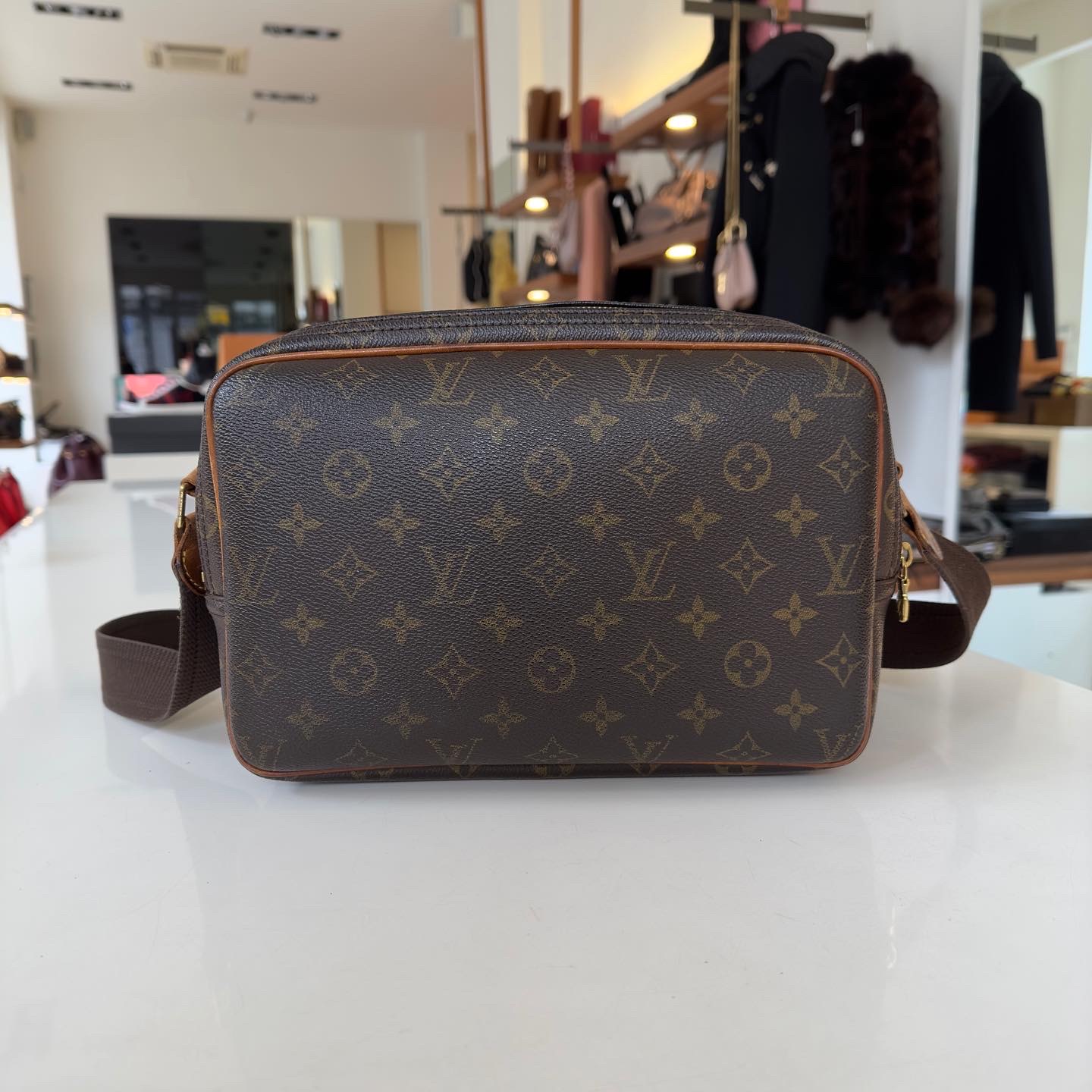 Borsa Louis Vuitton Reporter pm in tela monogram e finiture in ...