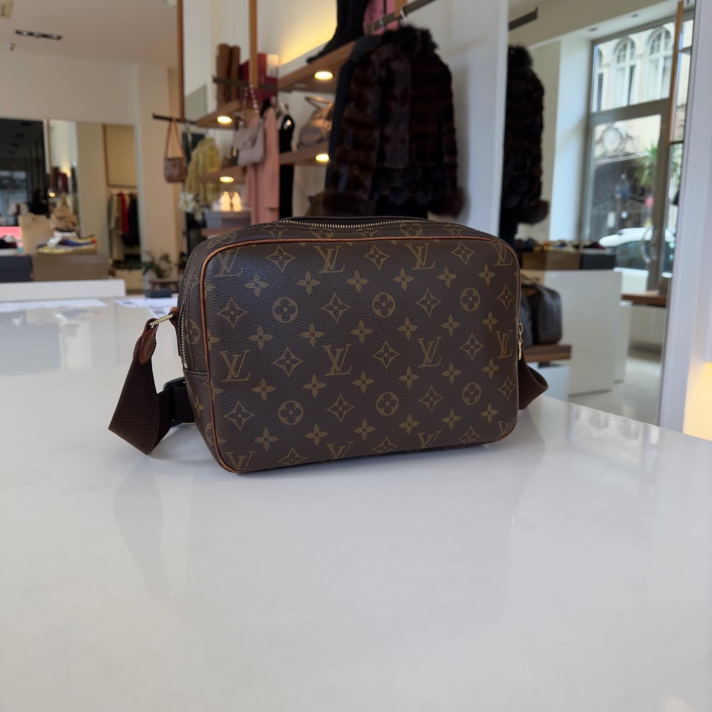 Borsa Louis Vuitton Reporter pm in tela monogram e finiture in